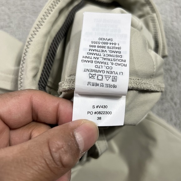 Vuori Meta Pants Mens 38x28 Beige Athletic Slim V430 Chino Stretch Golf - Picture 9 of 14